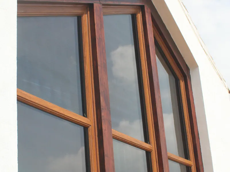 Bay Windows Upper Edmonton